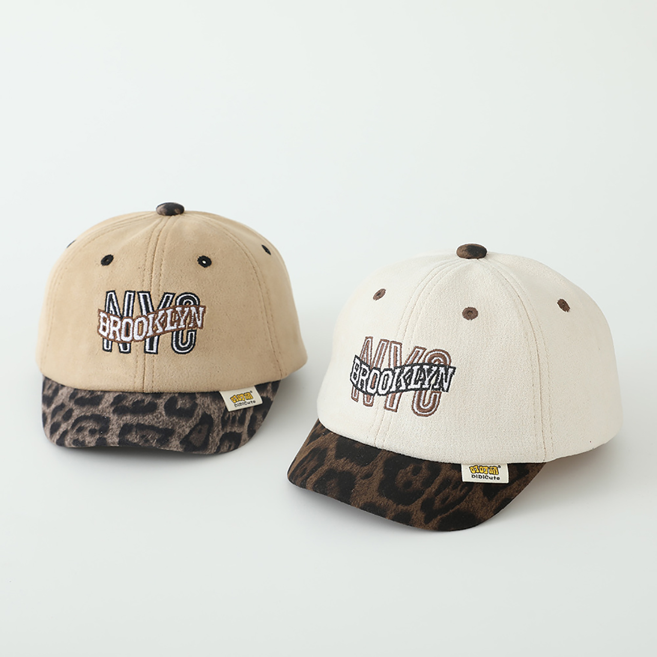 Embroidery Cap - Gorra de Béisbol de Ala Corta