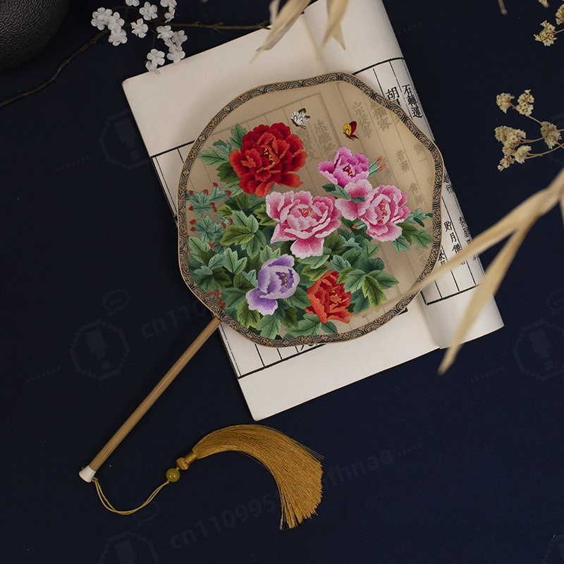Embroidery Gift - Abanico Redondo de Seda Bordado a