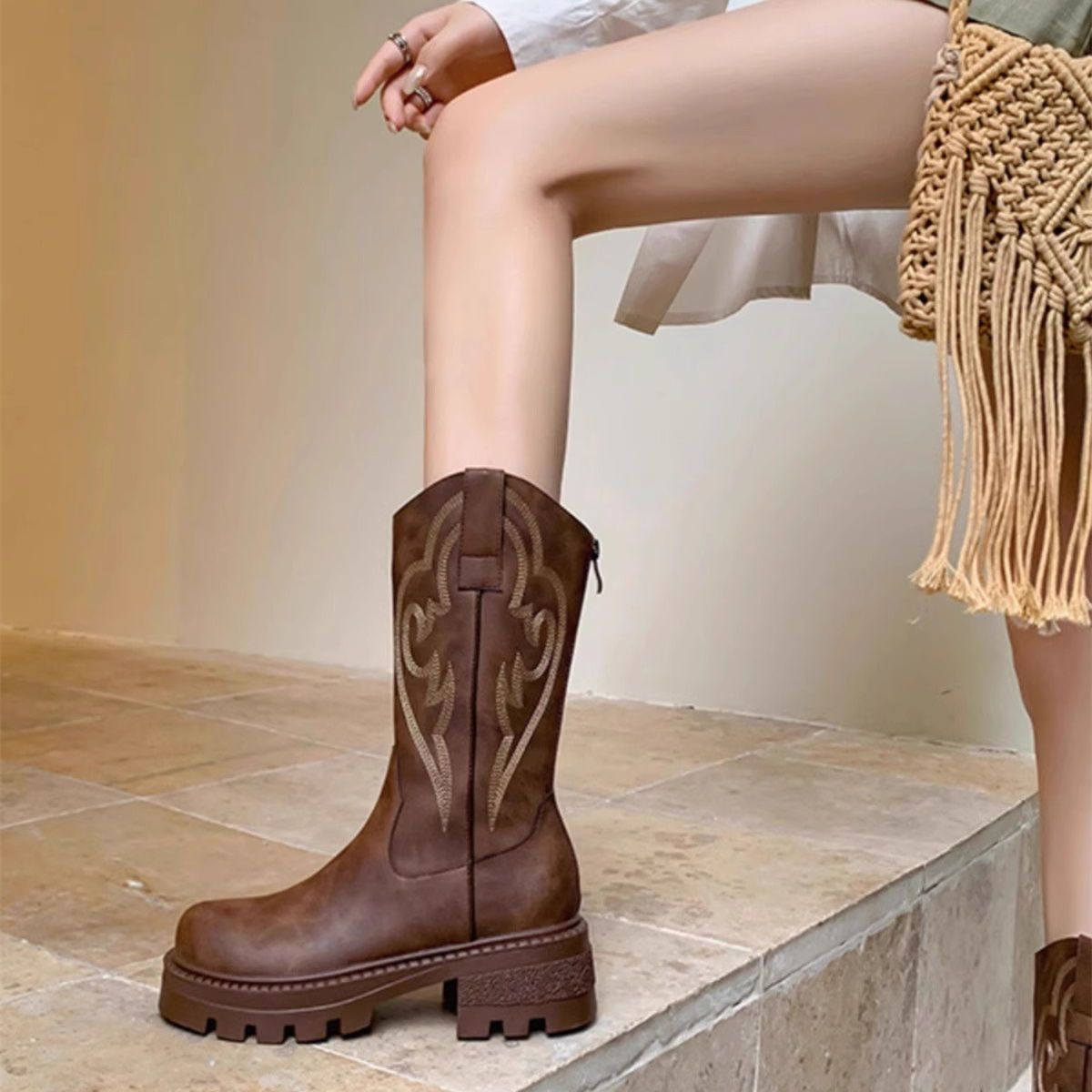 Botas altas de cuero Retro con - Embroidery On Leather reseña y precio