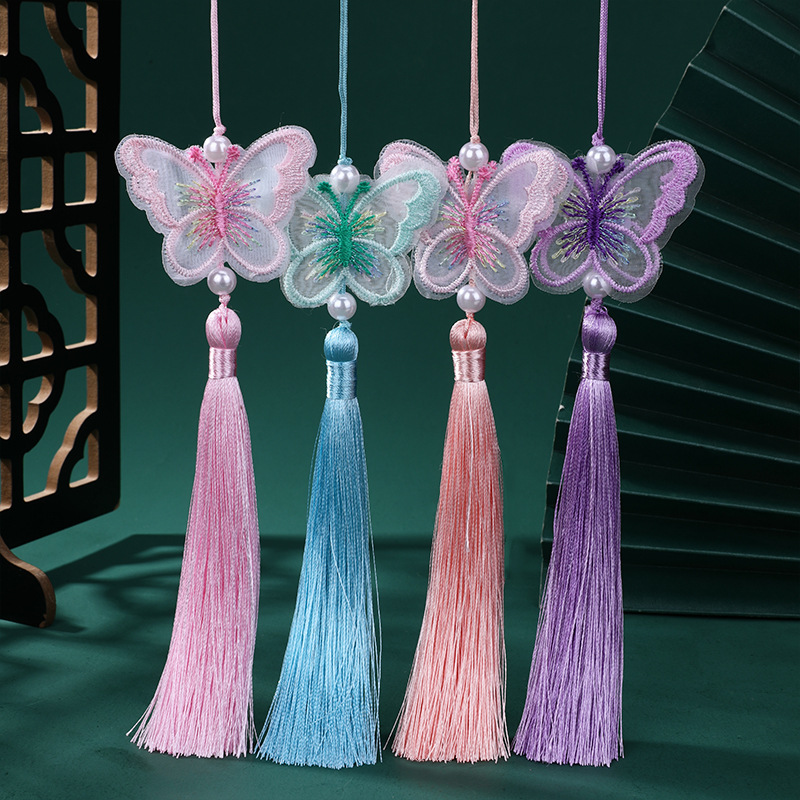 Borla de mariposa con bordado  - Embroidery Horse reseña y precio